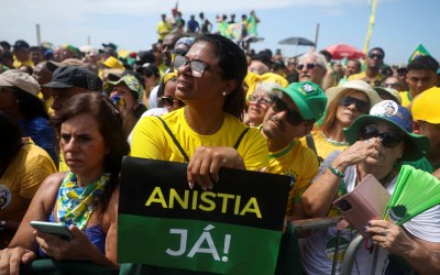 Com 18 mil pessoas no ápice, ato de Bolsonaro em Copacabana mostra que anistia não é pauta das ruas