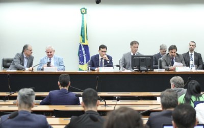 Comissão aprova texto-base do Orçamento de 2025