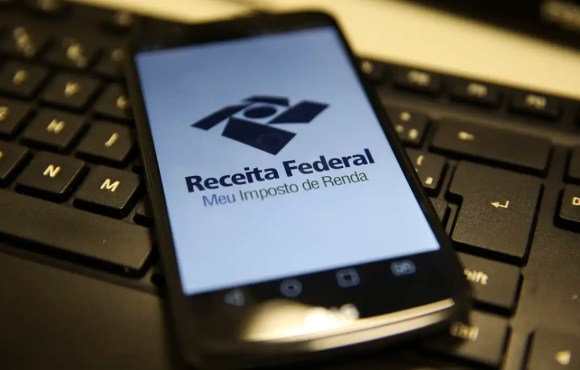 Hora de enfrentar o Leão: conheça as opções para declarar o imposto de renda