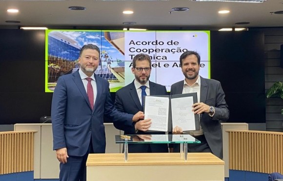 Anatel e Ancine assinam acordo de cooperação para combate à pirataria de conteúdos audiovisuais e 'gatonets'